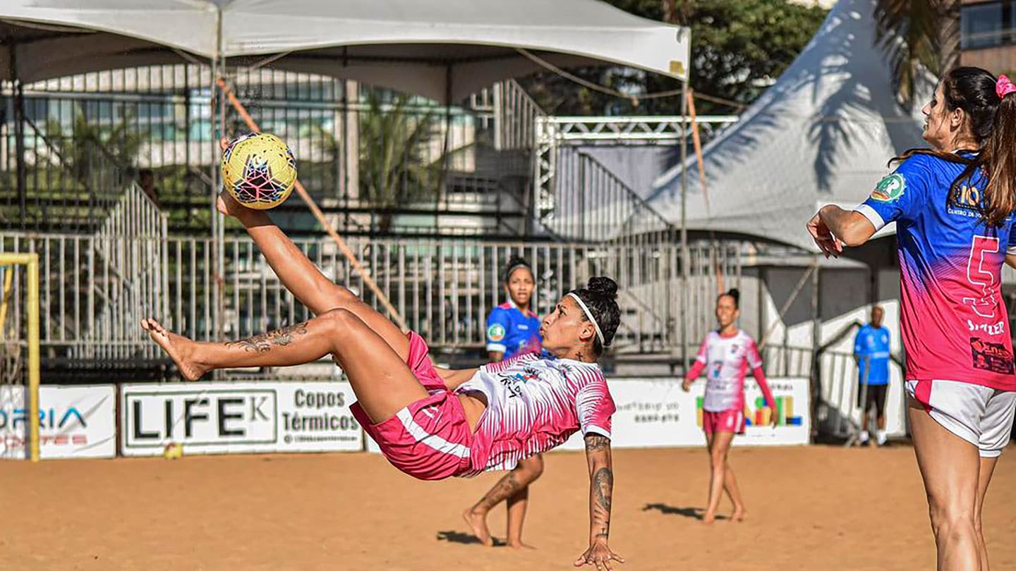 Campeonato feminino de Beach Soccer